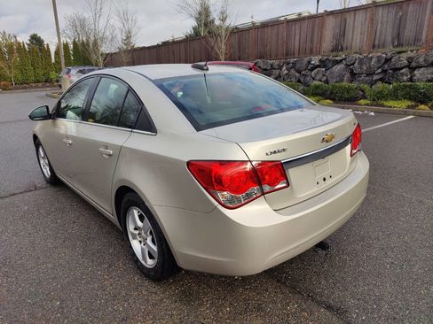 Used 2015 Chevrolet Cruze LT w/ Technology Package image 5