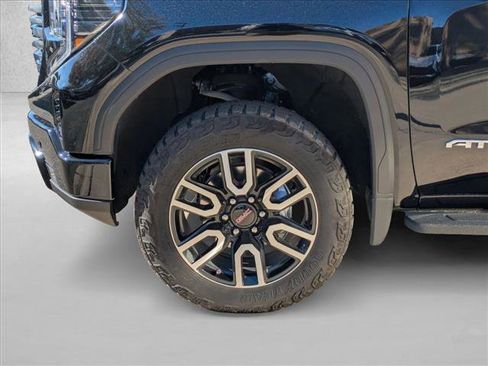 Used 2024 GMC Sierra 1500 AT4 w/ Technology Package image 23