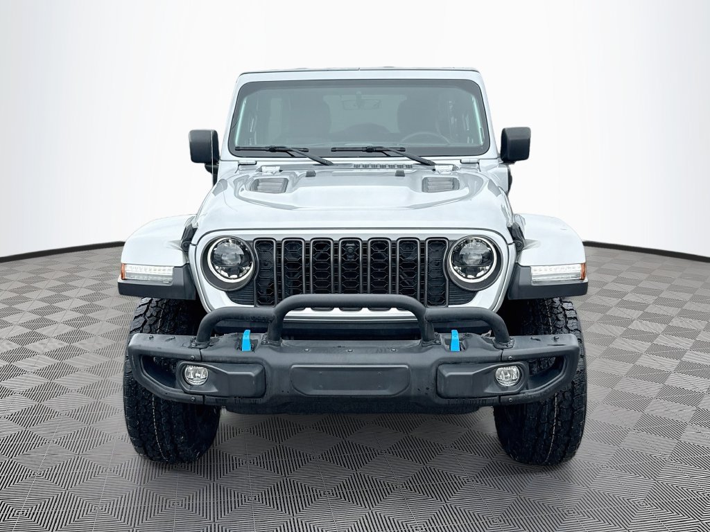 Used 2023 Jeep Wrangler Unlimited Rubicon 4xe AWD/4WD image 2