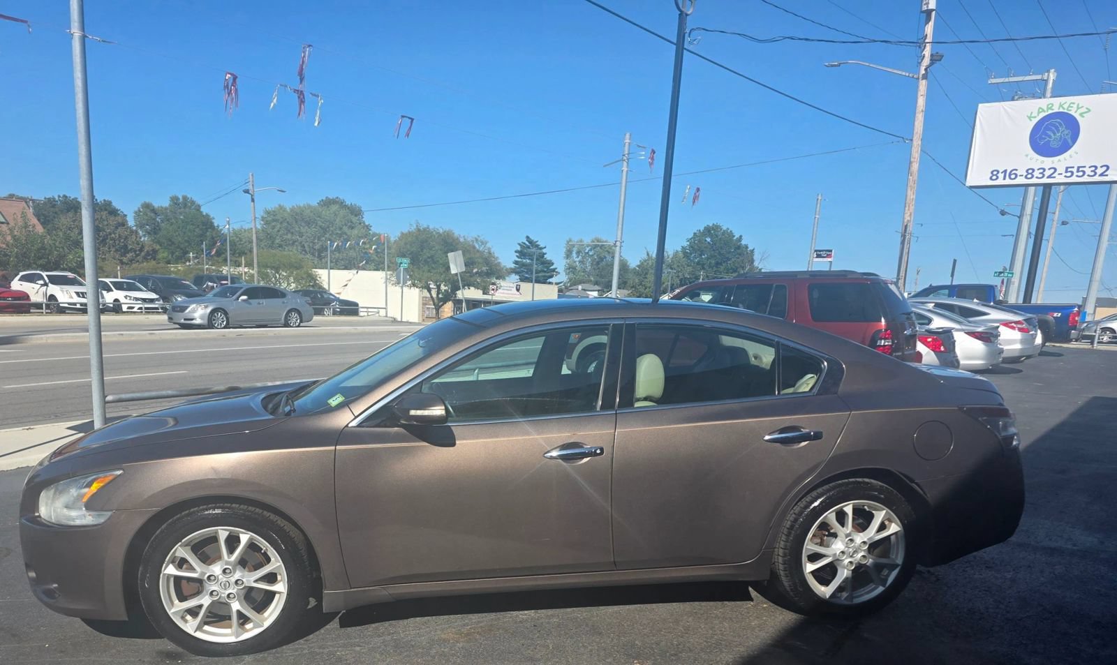 Used 2014 Nissan Maxima 3.5 SV w/ Premium Package FWD image 3