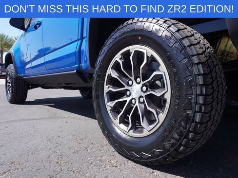 Used 2022 Chevrolet Colorado ZR2 AWD/4WD image 6