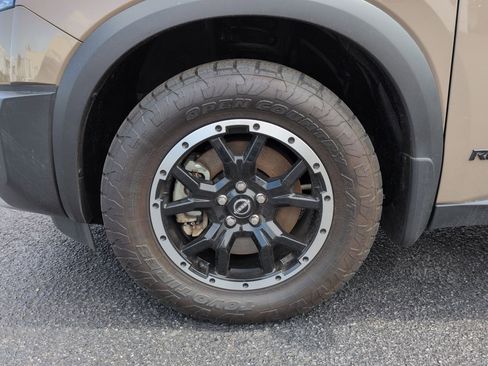 Used 2024 Nissan Pathfinder Rock Creek AWD/4WD image 32
