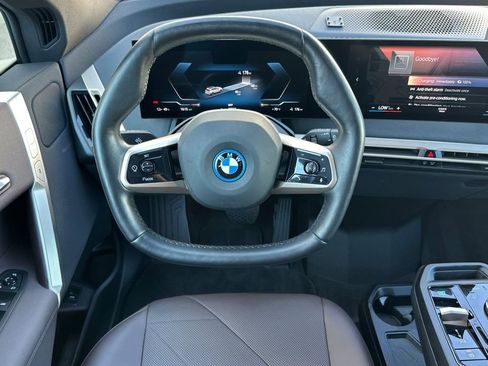 Used 2023 BMW iX xDrive50 w/ Sport Package image 15