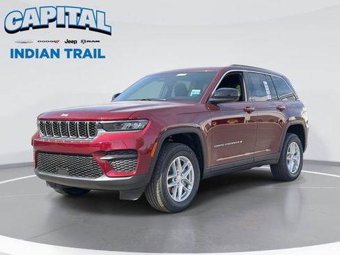 New 2026 Jeep Grand Cherokee Laredo AWD/4WD image 1