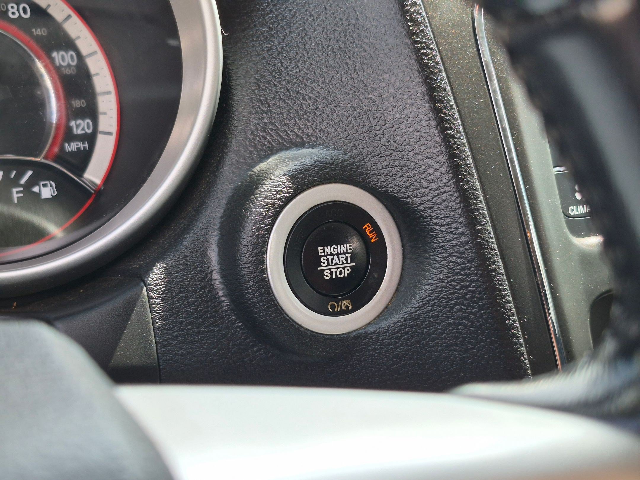 Used 2019 Dodge Journey SE w/ Connectivity Group FWD image 20