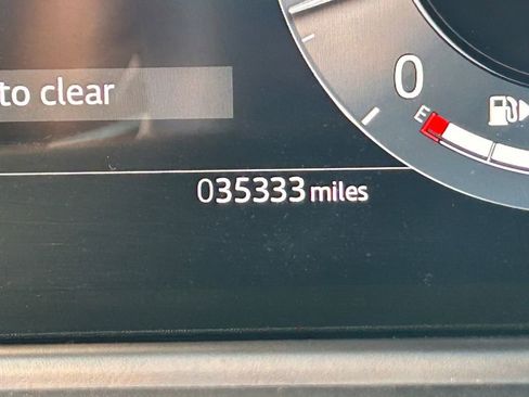 Used 2025 Land Rover Range Rover Velar Dynamic SE image 36