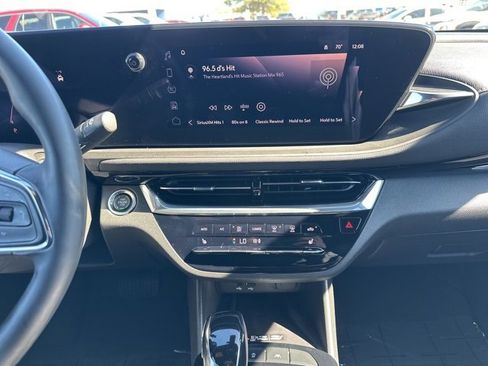 Used 2025 Buick Envista Avenir image 12