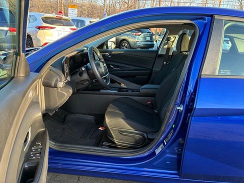 Used 2023 Hyundai Elantra SEL w/ Convenience Package image 20