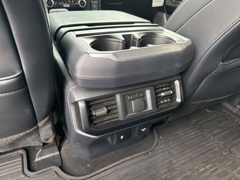 Used 2025 Ford F150 Raptor AWD/4WD image 17