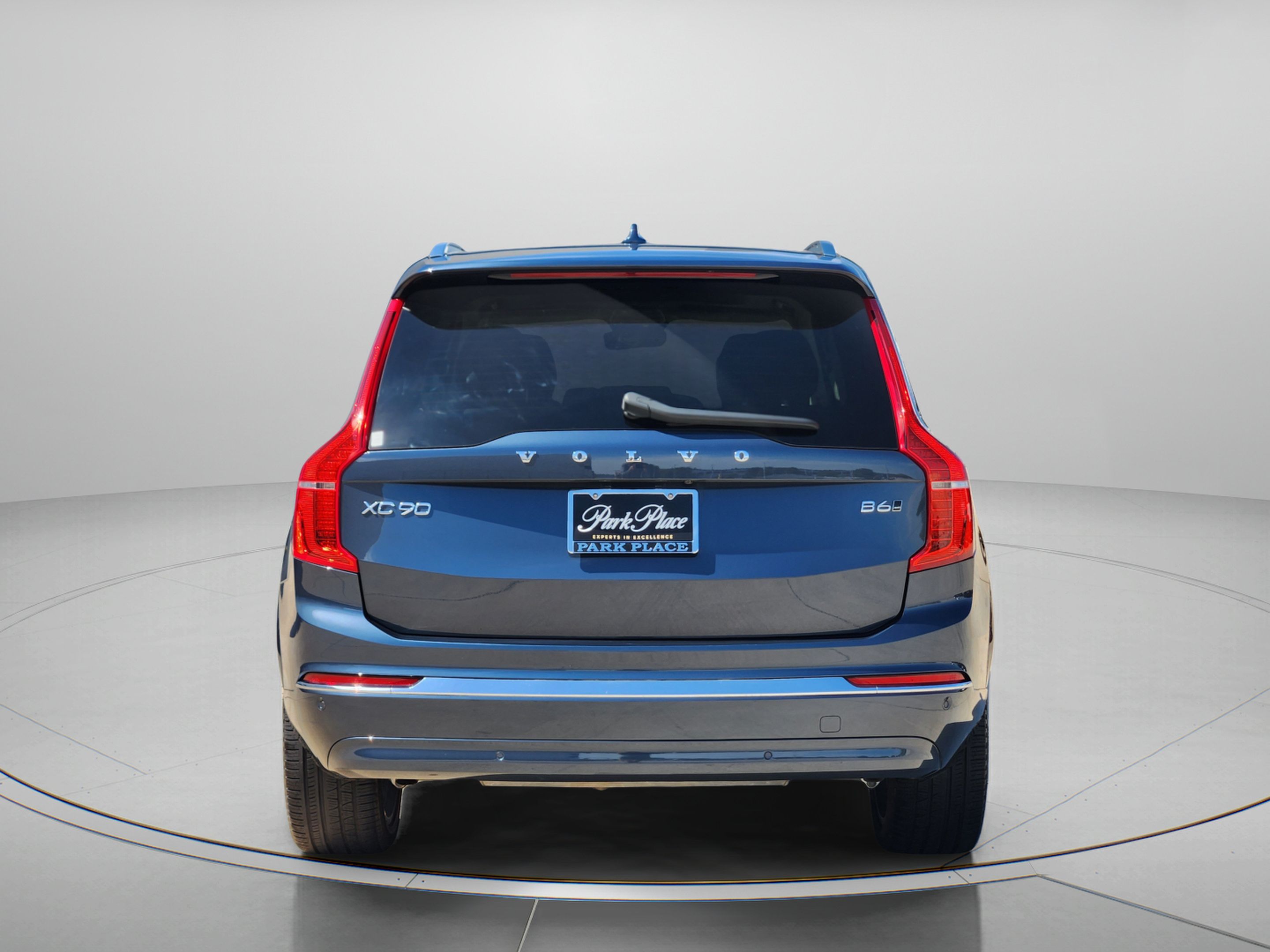 Used 2024 Volvo XC90 B6 Ultimate AWD/4WD image 4