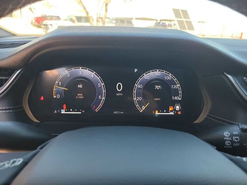 Used 2025 Jeep Grand Cherokee L Laredo image 18