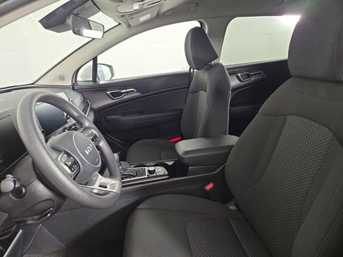Certified 2025 Kia Sportage LX image 14