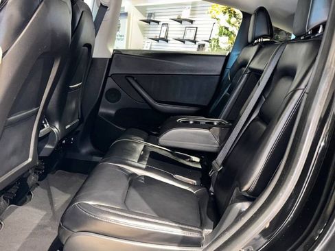 Used 2023 Tesla Model Y Long Range image 19