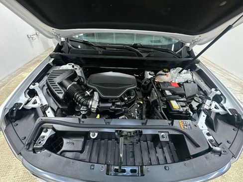 Used 2023 GMC Acadia AT4 w/ Technology Package AWD/4WD image 19