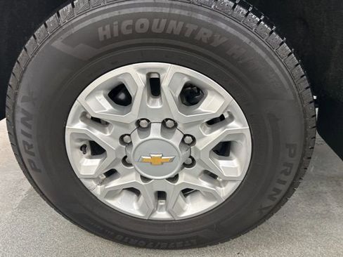 Used 2024 Chevrolet Silverado 3500 LT image 23