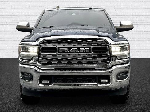 Used 2022 RAM 2500 Limited AWD/4WD image 2