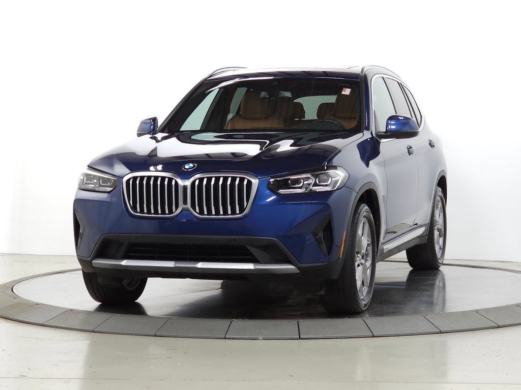 Used 2024 BMW X3 xDrive30i AWD/4WD image 4