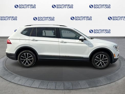 Used 2021 Volkswagen Tiguan SE AWD/4WD image 8