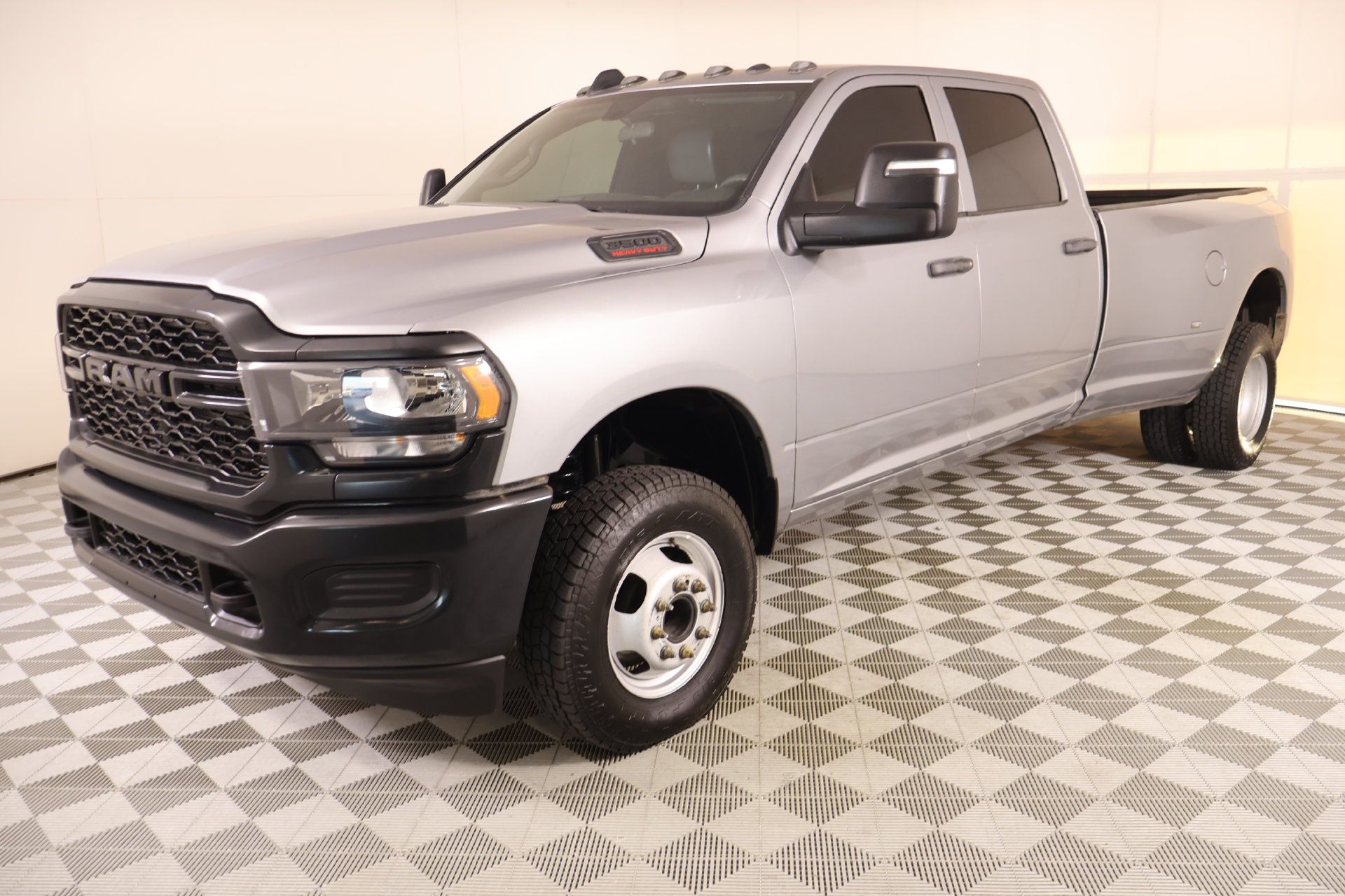 Used 2024 RAM 3500 Tradesman AWD/4WD image 9