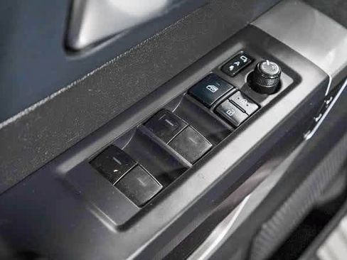 Used 2022 Toyota Tundra Platinum w/ Advanced Package image 23