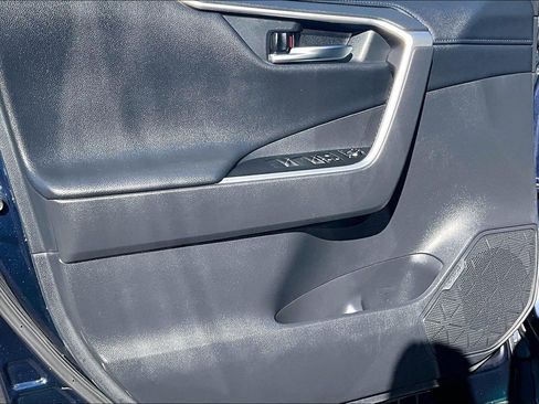 Used 2019 Toyota RAV4 XSE image 22