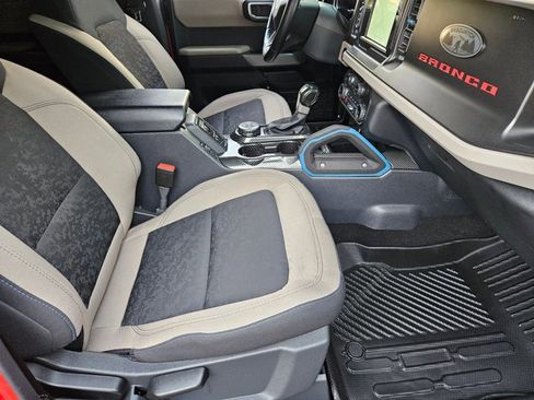 Used 2022 Ford Bronco Wildtrak image 20