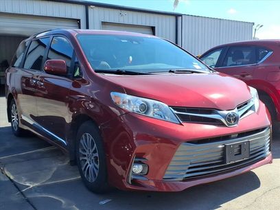 Certified 2020 Toyota Sienna XLE