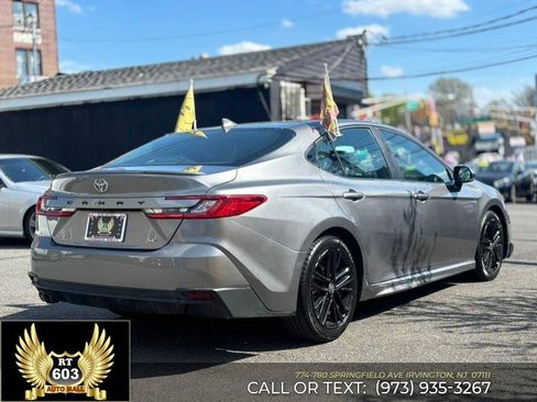 Used 2025 Toyota Camry SE FWD image 6