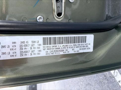 Used 2019 Jeep Cherokee Latitude w/ Popular Appearance Group image 31