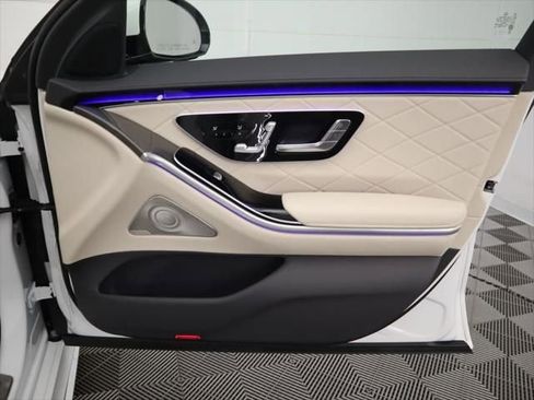 New 2026 Mercedes-Benz S 580e 4MATIC Sedan image 27