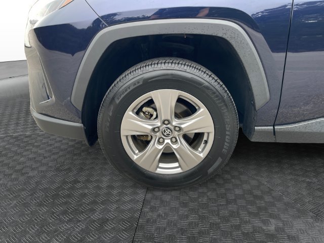 Used 2025 Toyota RAV4 XLE AWD/4WD image 11