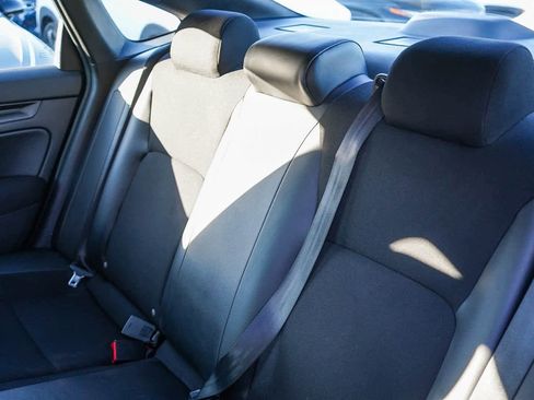 Used 2022 Honda Civic Sport image 16