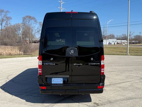 Used 2015 Mercedes-Benz Sprinter 3500 image 7