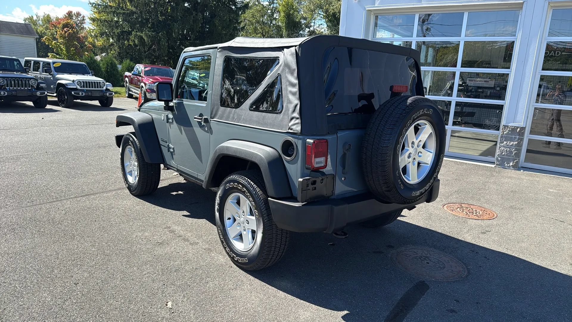 Used 2014 Jeep Wrangler Sport w/ Quick Order Package 24S AWD/4WD image 10