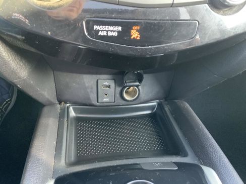 Used 2016 Nissan Rogue SL w/ SL Premium Package image 41