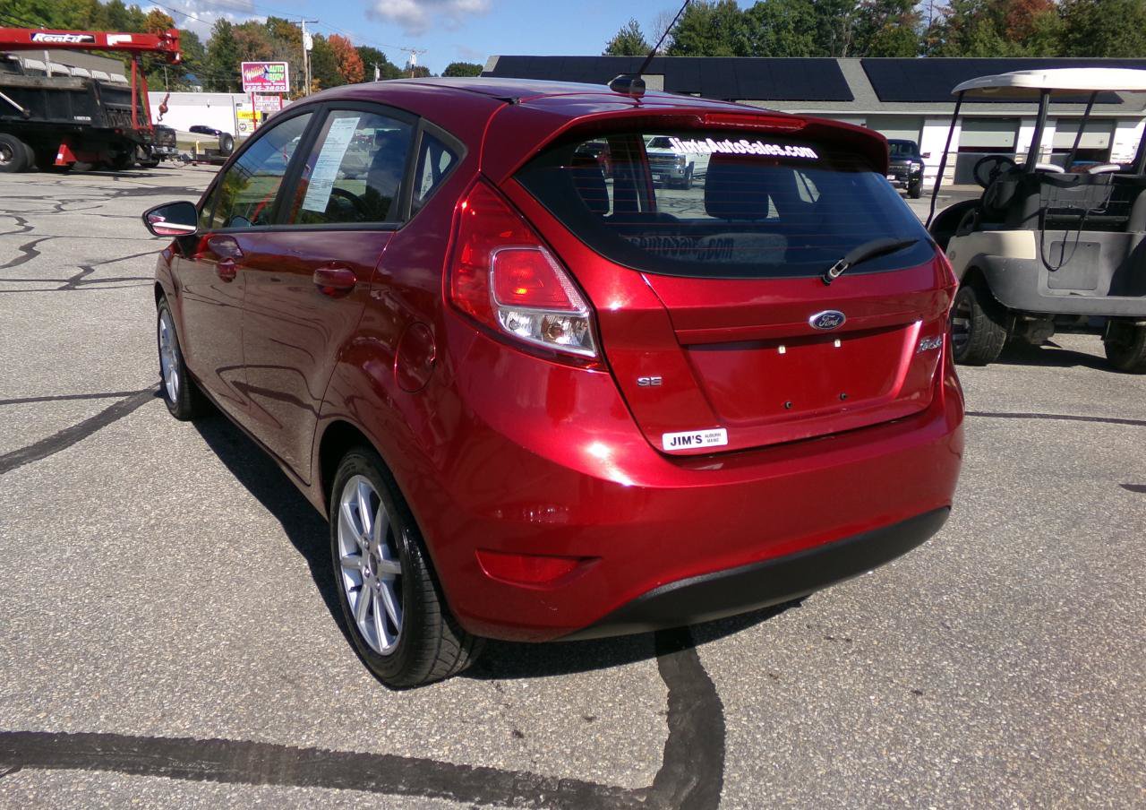 Used 2014 Ford Fiesta SE w/ Equipment Group 201B FWD image 3