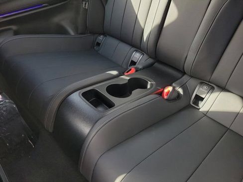Used 2025 Mercedes-Benz CLE 300 4MATIC Coupe image 14