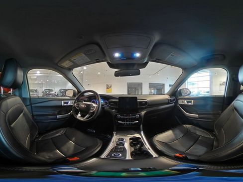 Used 2023 Ford Explorer Limited image 43