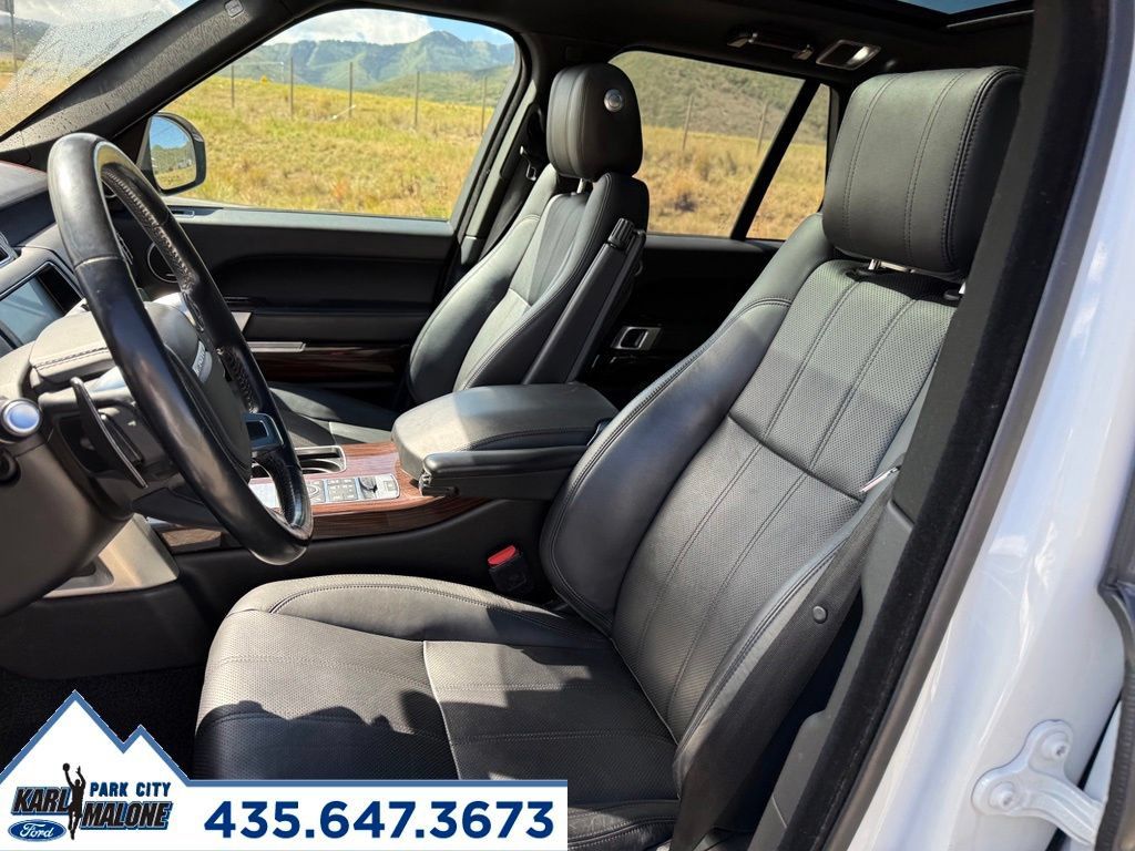 Used 2017 Land Rover Range Rover Supercharged AWD/4WD image 14