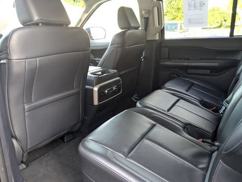 Used 2024 Ford Expedition Max XLT AWD/4WD image 28