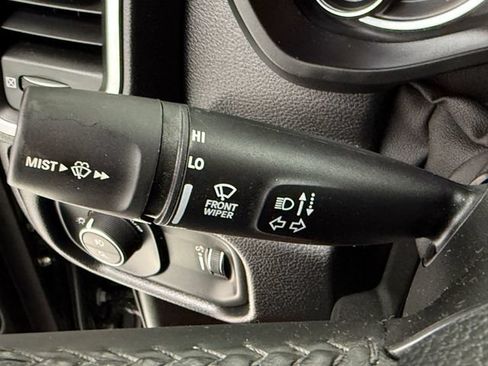 Used 2022 RAM 1500 Big Horn AWD/4WD image 14