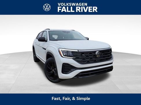 New 2026 Volkswagen Atlas Cross Sport SEL R-Line AWD/4WD image 1
