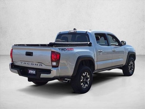 Used 2019 Toyota Tacoma TRD Off-Road w/ Technology Package AWD/4WD image 5