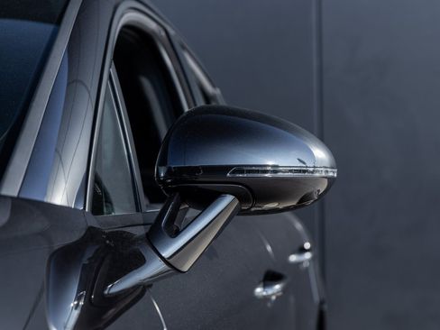 Used 2026 Porsche Macan image 18