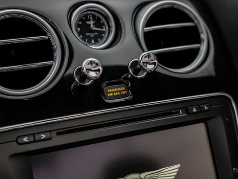 Used 2018 Bentley Continental GT Supersports AWD/4WD image 77