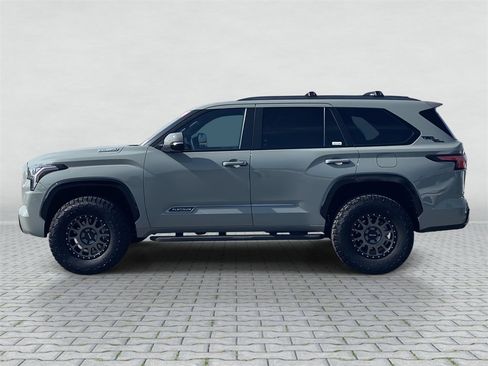 Certified 2025 Toyota Sequoia Platinum image 2