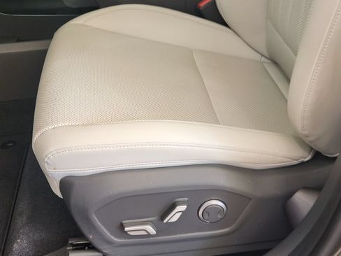 Certified 2025 Hyundai Santa Fe SEL FWD image 24