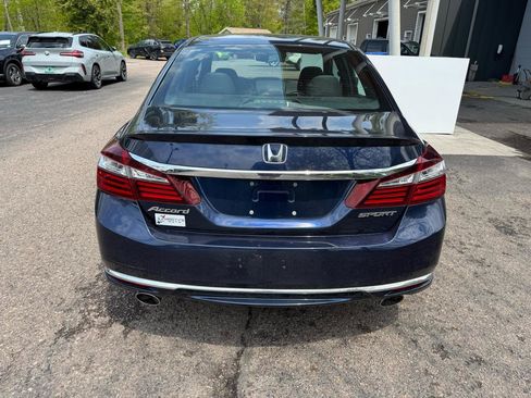 Used 2016 Honda Accord Sport image 4