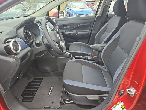 New 2025 Nissan Versa SV w/ Trunk Package image 9
