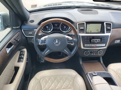 Used 2015 Mercedes-Benz GL 450 4MATIC image 21